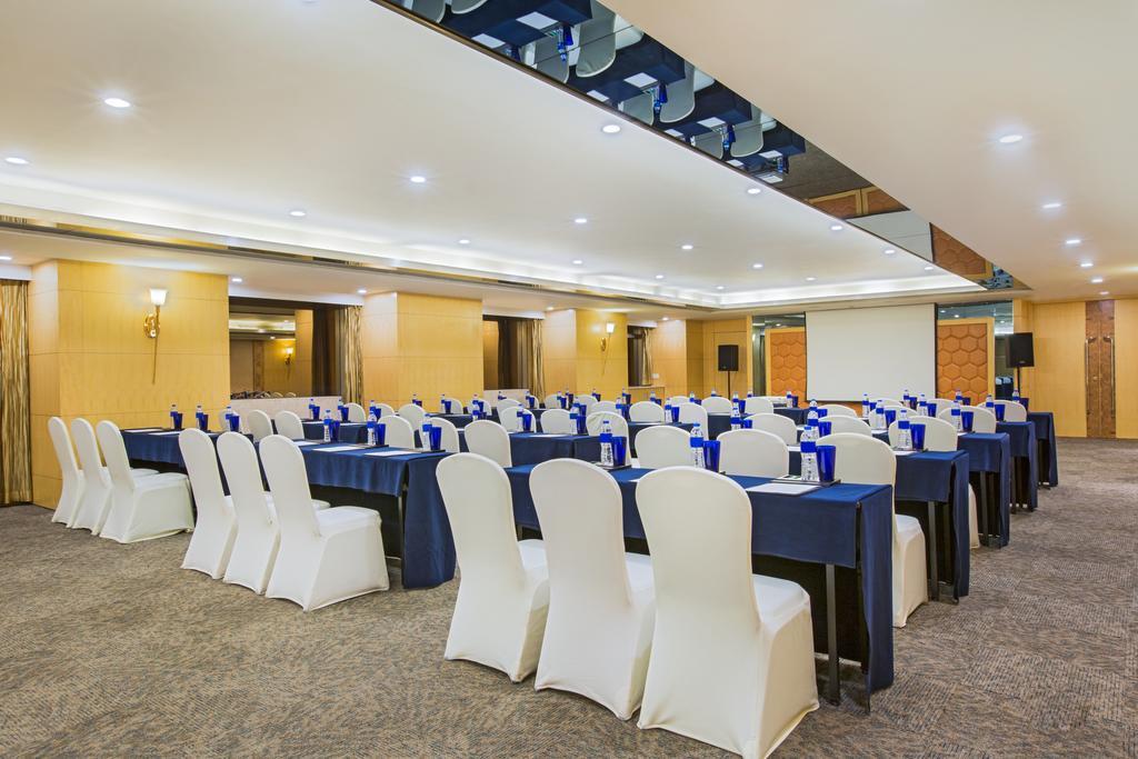 Crowne Plaza Nanjing Hotels & Suites Extérieur photo