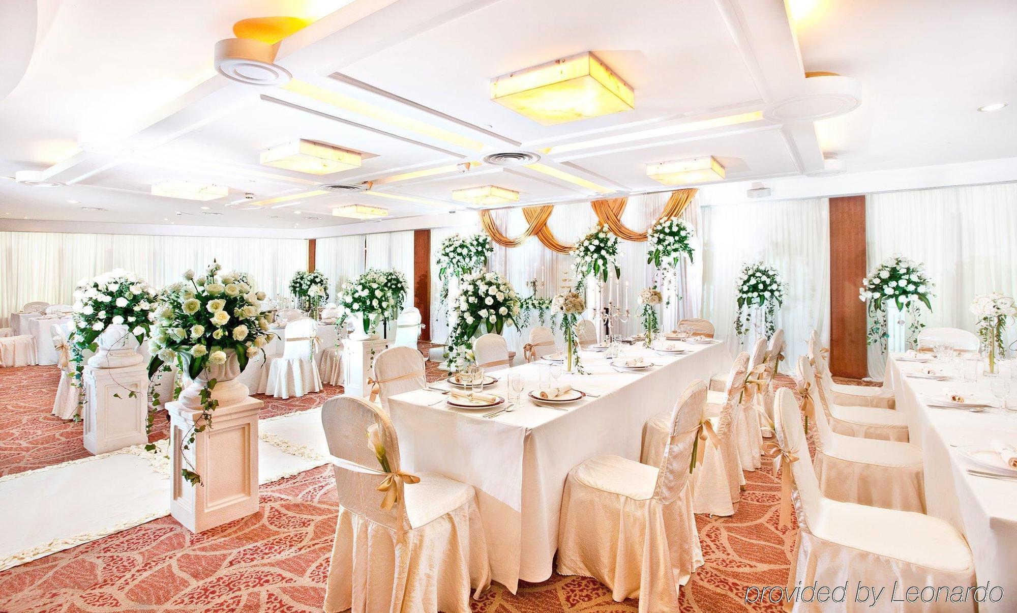 Crowne Plaza Nanjing Hotels & Suites Extérieur photo