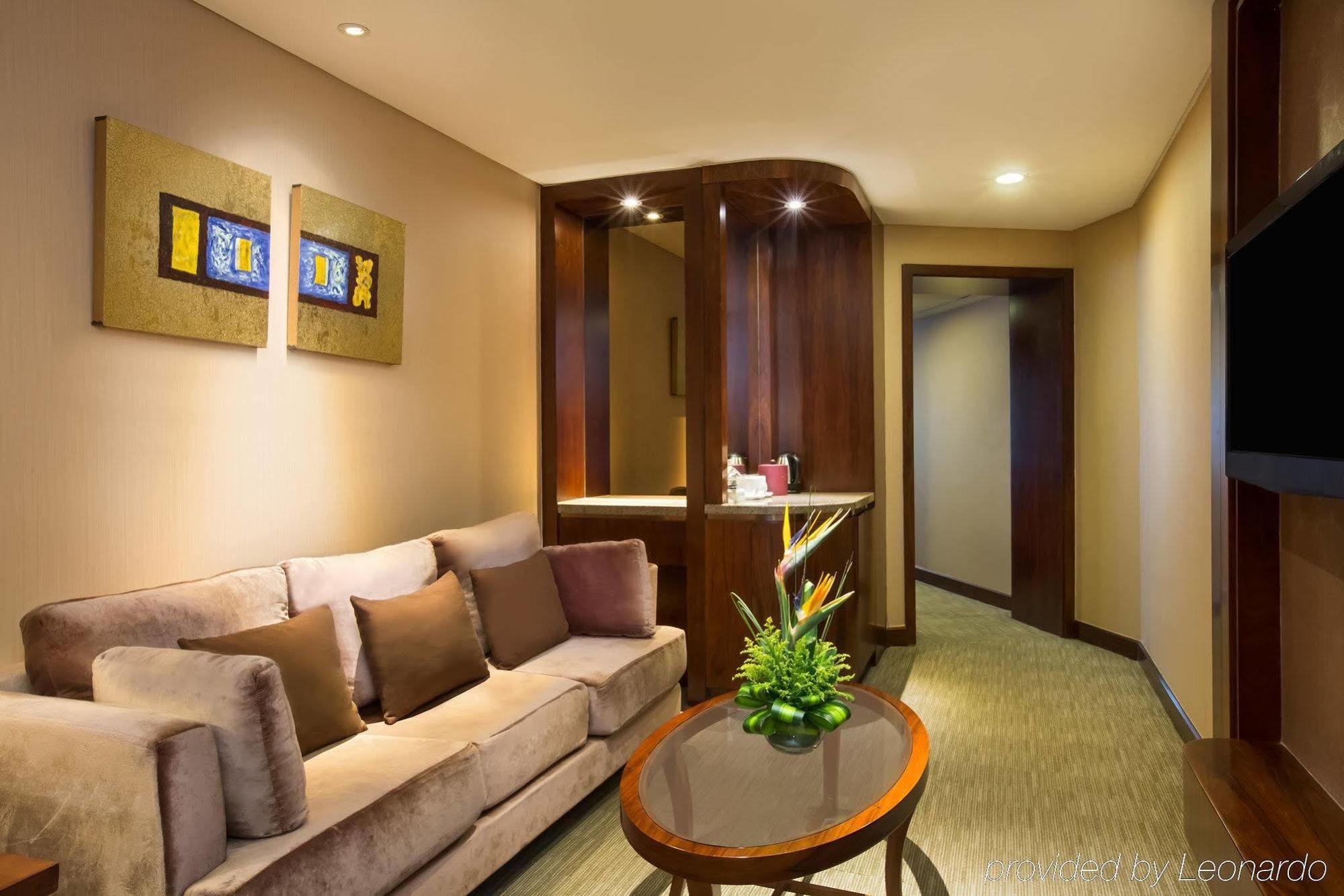 Crowne Plaza Nanjing Hotels & Suites Extérieur photo
