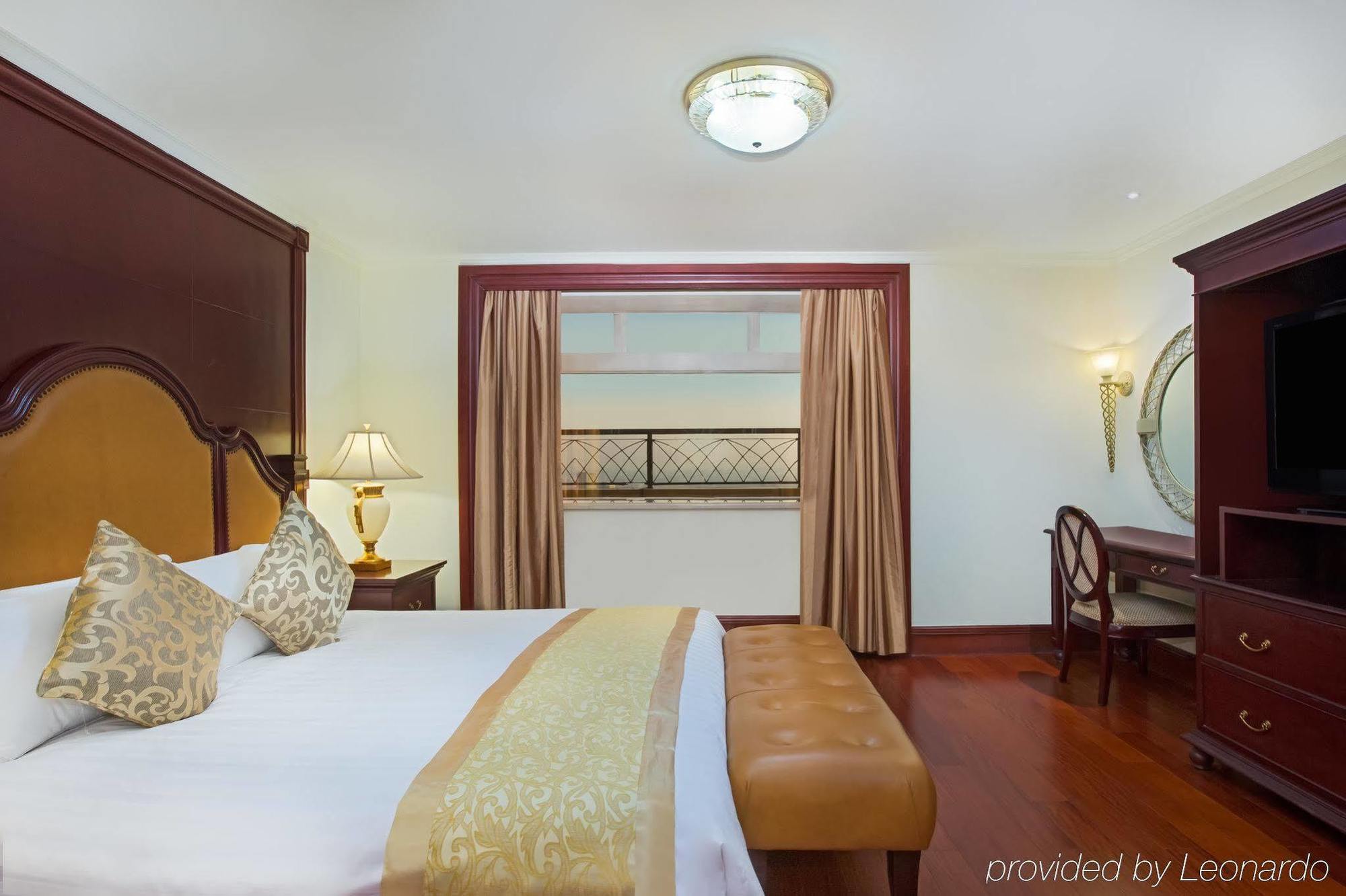 Crowne Plaza Nanjing Hotels & Suites Extérieur photo