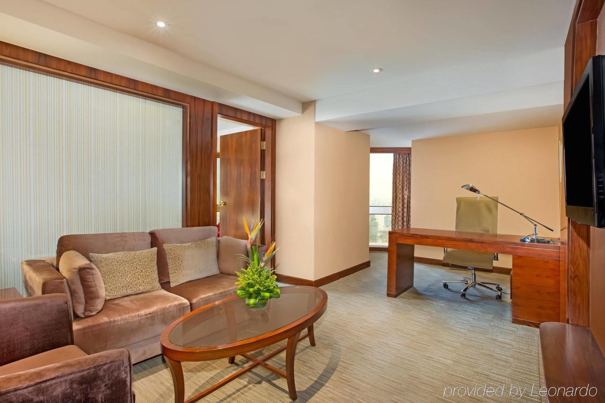 Crowne Plaza Nanjing Hotels & Suites Extérieur photo